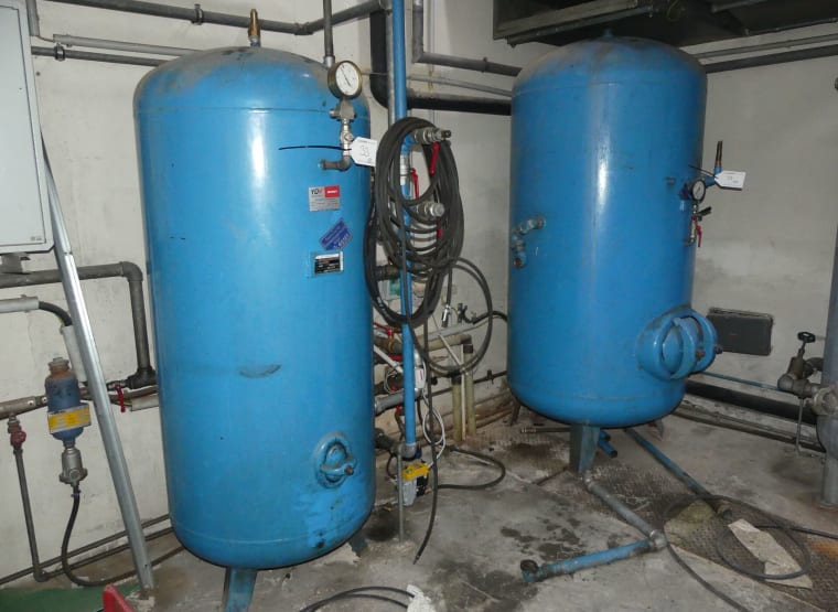 SIEMS & KLEIN 2 pieces Compressed Air Tanks