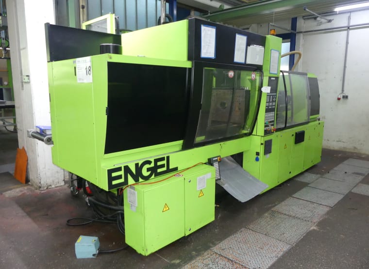 ENGEL VICTORY 500/1200 TECH Injection Moulding Machine