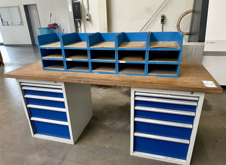 Workbench without contents