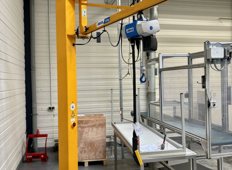 ABUS LS Pillar-mounted slewing jib crane