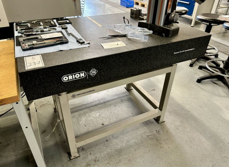 ORION Granite measuring plate with contents