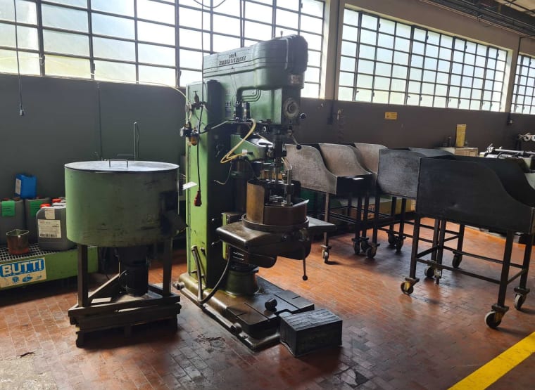 V&S M2140 threading machine