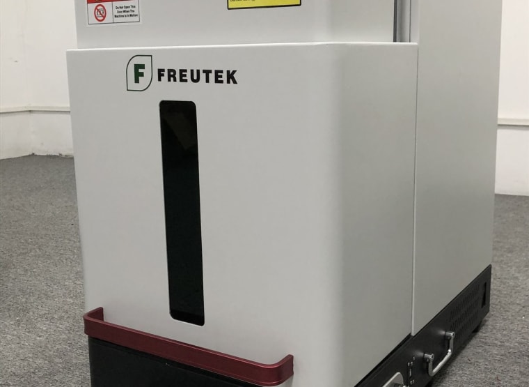 FREUTEK LMM0003 Enclosed fiber Laser marking machine 20W (110x110 mm)