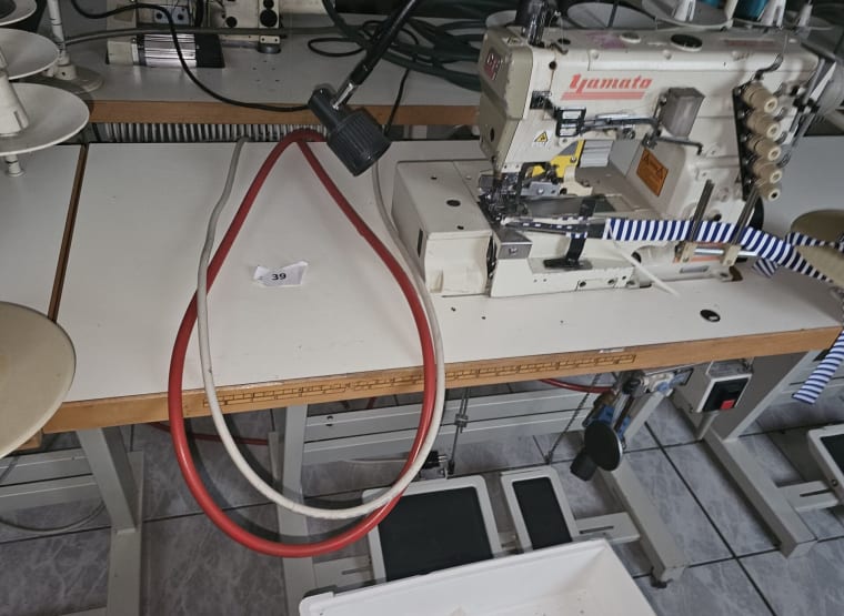 YAMATO VF 2303 Sewing Machine