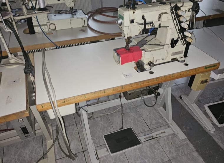 YAMATO VC2700-156 m Sewing Machine