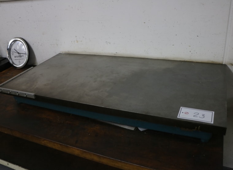 Surface plate