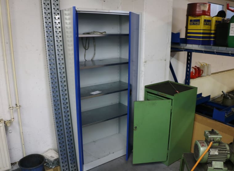 2 workshop cabinets without contents