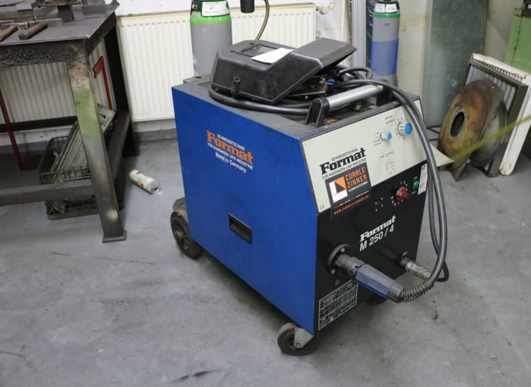 FORMAT M 250/4 Welding machine