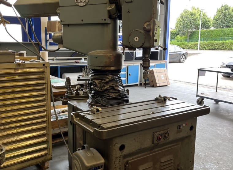 DONAU DR32 Radial drilling machine