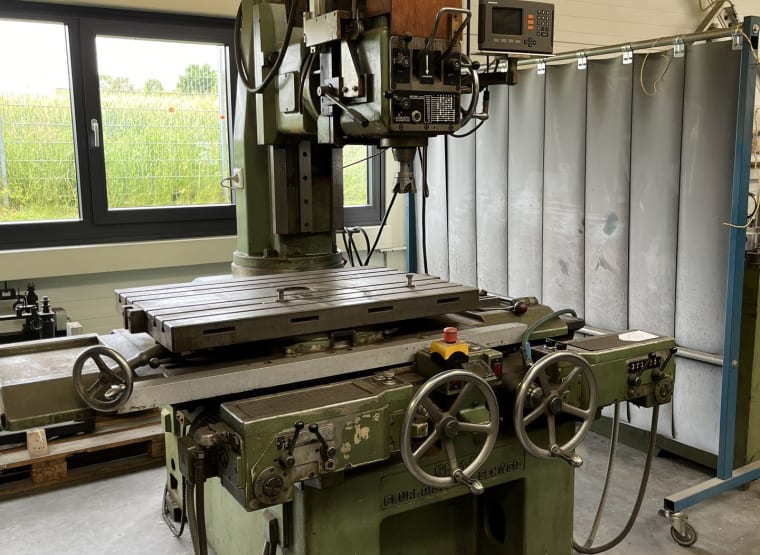 FLURI SFM2 Universal tool milling machine