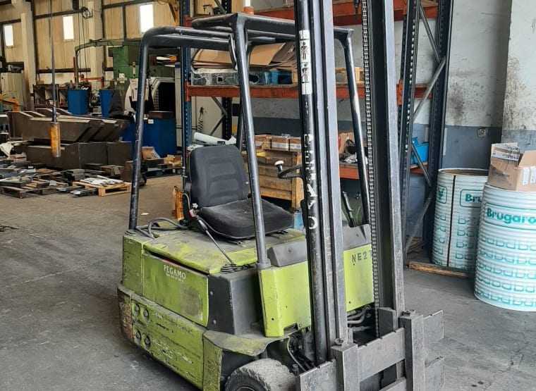 Carrello elevatore elettrico LINDE PEGAMO E15