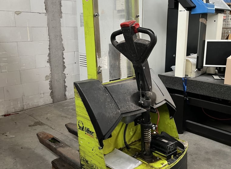 LIFTER Electric pallet truck