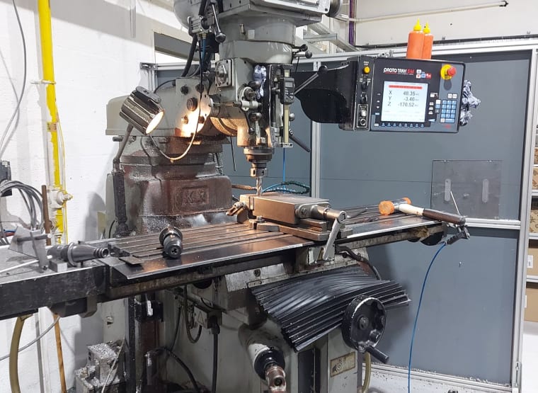 XYZ SM 3000 Vertical Machining Centre