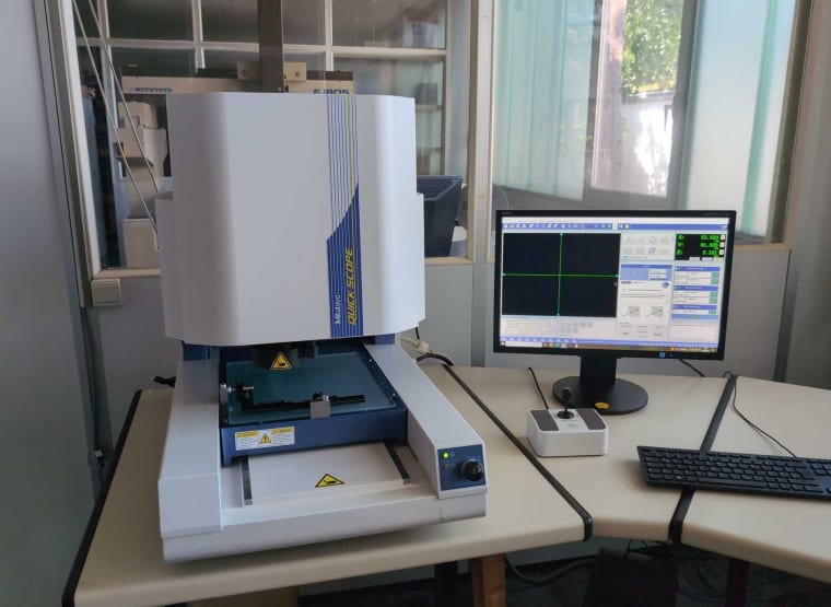 MITUTOYO CNC VISION optical measuring machine