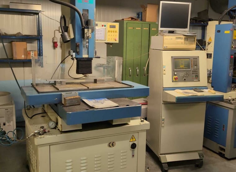 BES S 43-3 CNC Elektroerozivní vrtačka děr