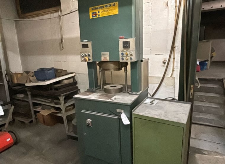 EXTRUDEHOME hydraulic press