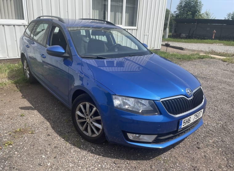 Automóvil SKODA Octavia 1.6D