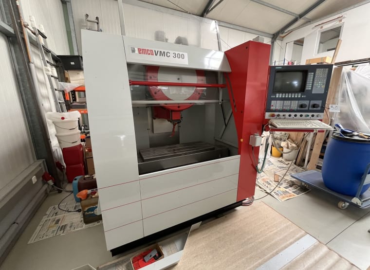 EMCO VMC300 Vertical machining centre