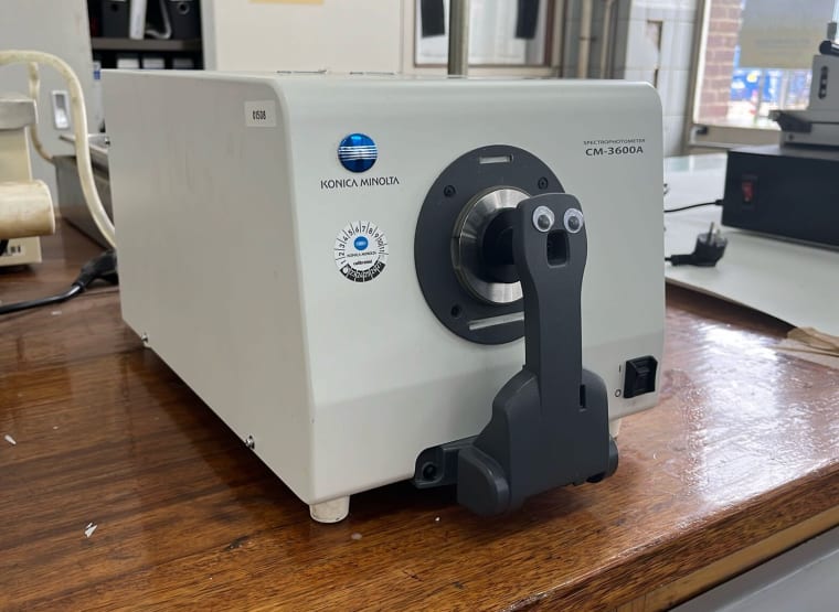 KONICA MINOLTA CM-3600 a Spetrophotometer