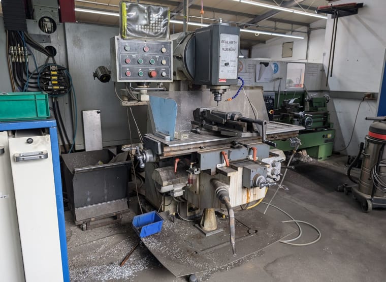 FLEXLINK XW 5032 A Werkzeugfräsmaschine