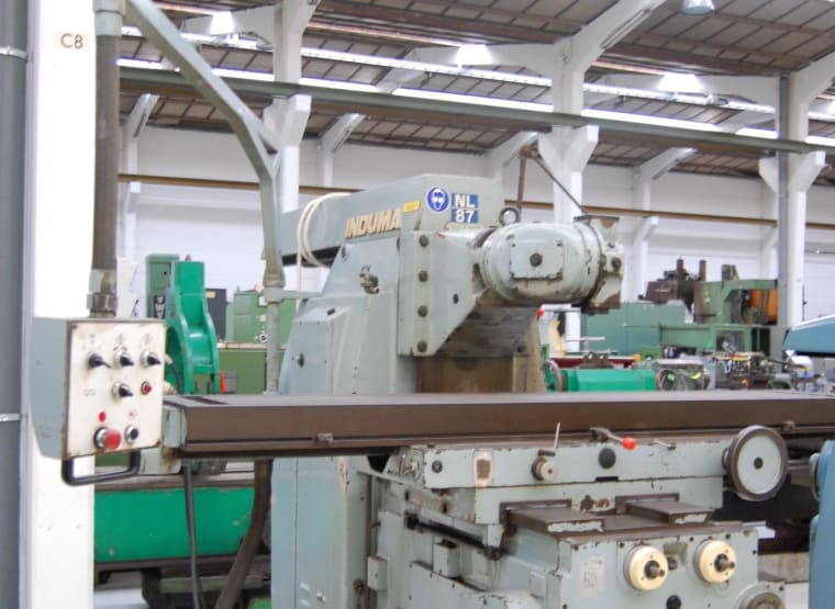 INDUMA NL87 UNIVERSAL MILLING MACHINE