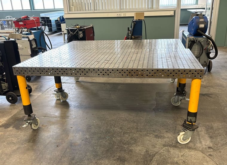 DEMMELERWelding Table