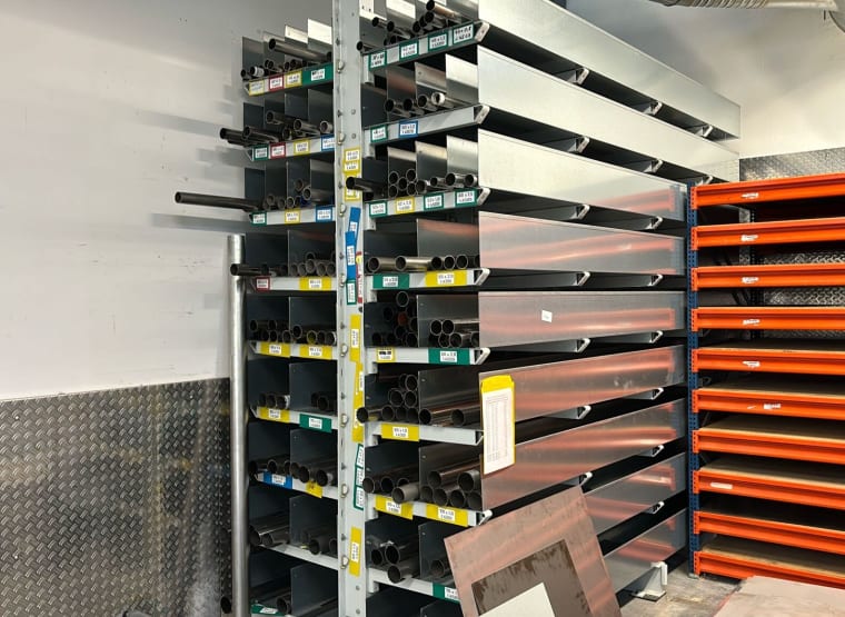 CELSAH Cantilever rack for pipes