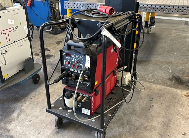 EWM TRITON 260 TGD Welding Device (mobile)