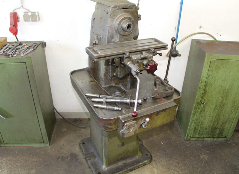 VEB FWH 125 x 400 Milling machine