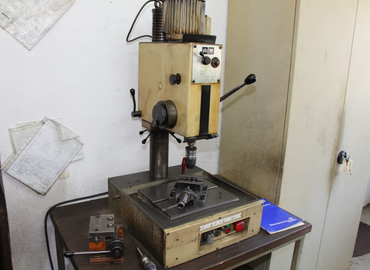 WMW HECKERT Typ BT 12/1 Bench drill