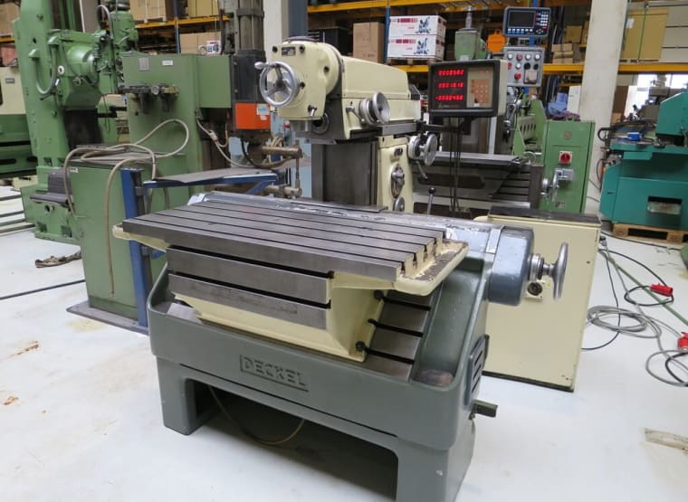 DECKEL FP 2 LB Tool milling machine