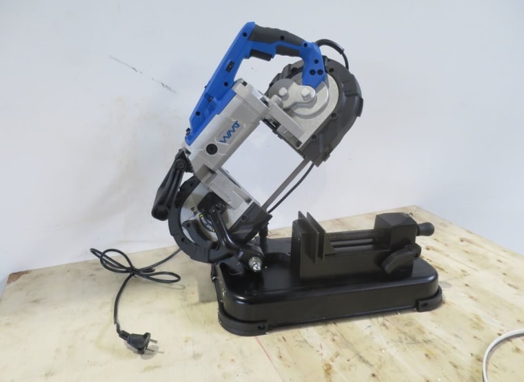 HBM 1100W Band saw mobile