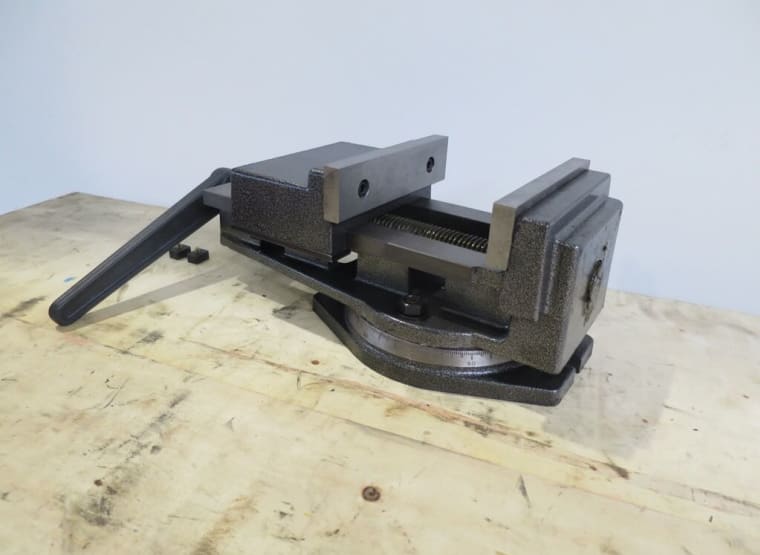 HBM 13 - 160 Machine vise with turntable