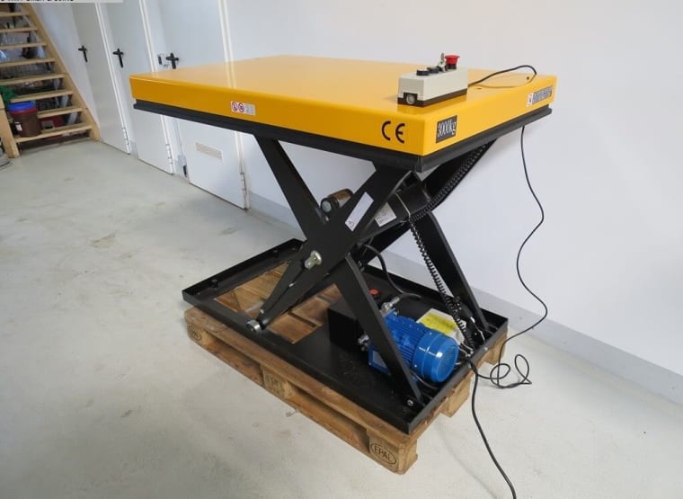 UWM UWM 3000 Hubtisch