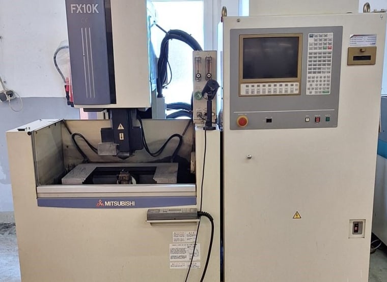 MITSUBISHI FX 10 K Drahterodiermaschine