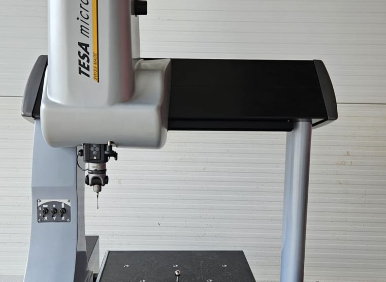 TESA Micro-Hite 3 D Messmaschine