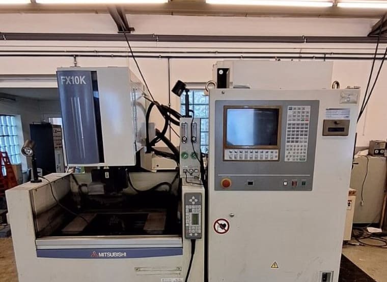 MITSUBISHI FX 10 K Drahterodiermaschine