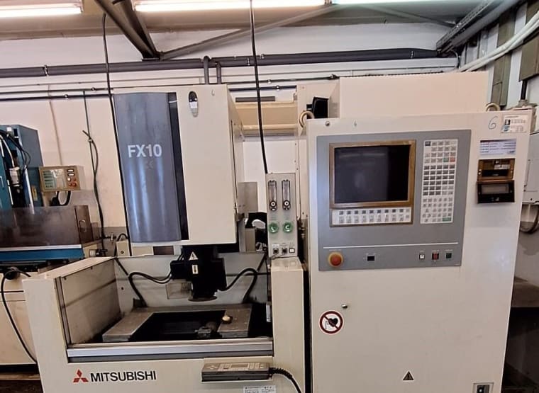 MITSUBISHI FX 10 Drahterodiermaschine