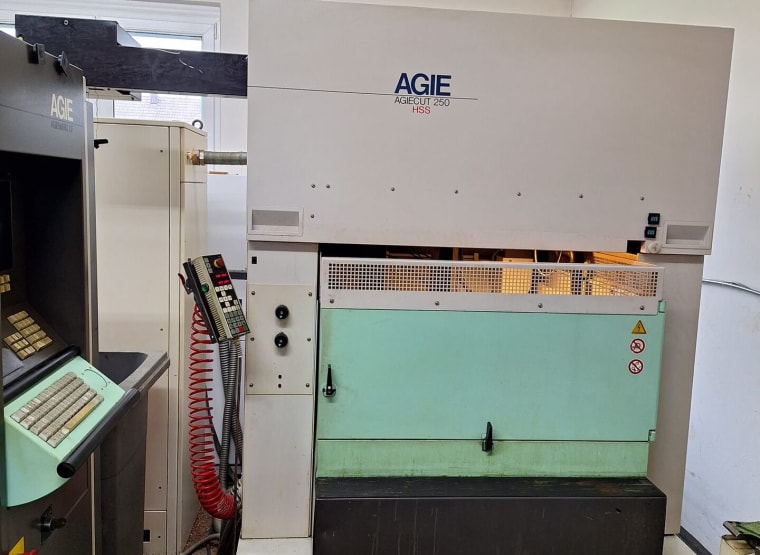 AGIE AGIECUT 250 HSS Drahterodiermaschine