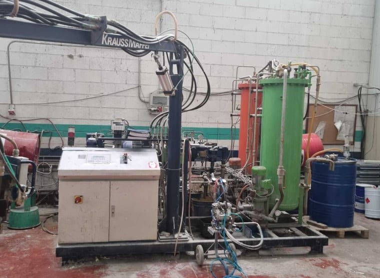 KRAUSSMAFFEI Rim-star Eco II 16/16 Polyurethane Injection Machine