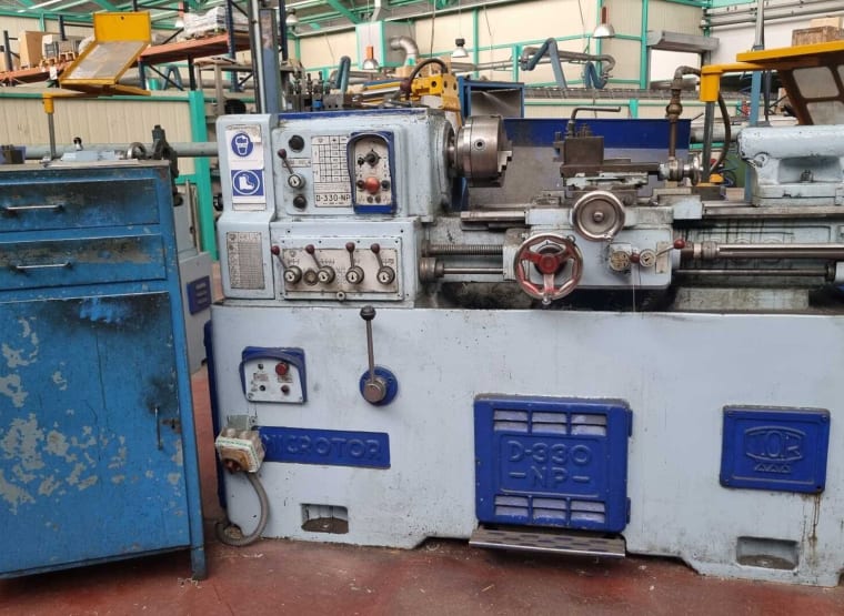 TOR Microtor D-330-NP Centre Lathe