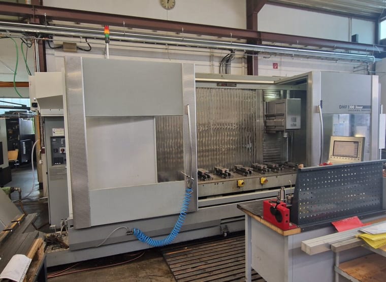 DECKEL MAHO DMF 300 Linear 3-Axis Machining Centre