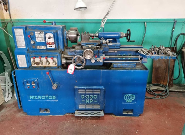 MICROTOR D-330-NP Centre Lathe