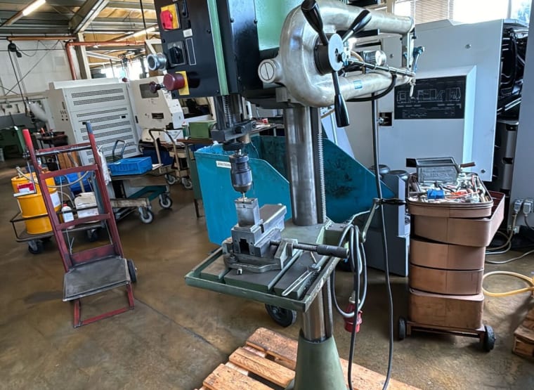 FLOTT SB 16 Kolomboormachine