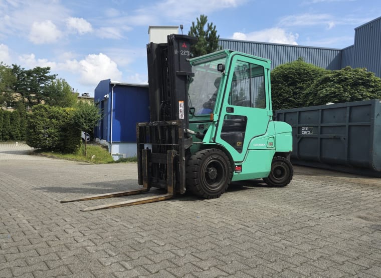 Diesel forklift MITSUBISHI FD 35 NT