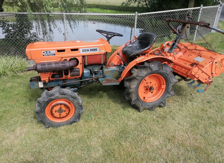 Tracteur KUBOTA B7001