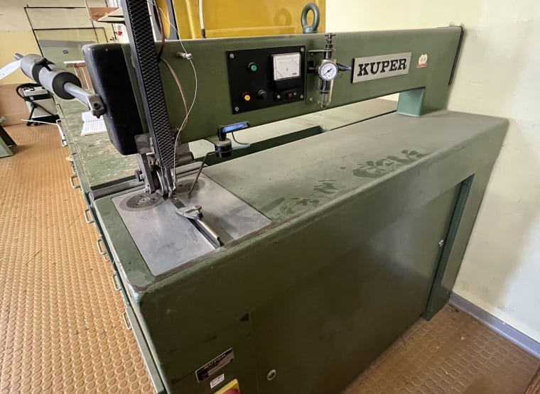 KUPER FWJ900 Furniernähmaschine