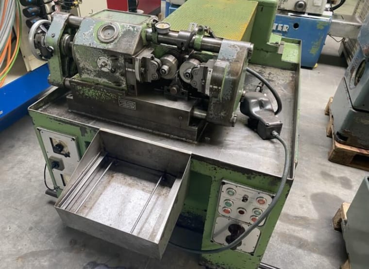 GROB RM 28 x Gewindewalzmaschine