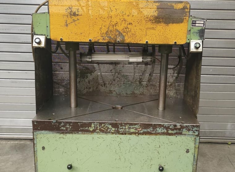 UNBEKANNT 520 928VM1 Hydraulic press