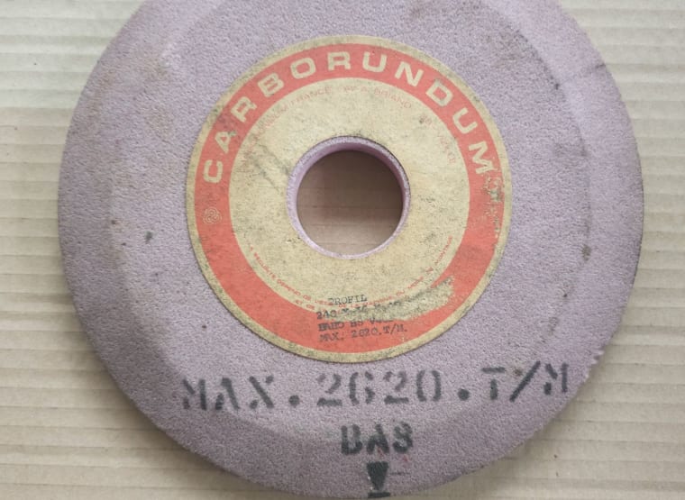 CARBORUNDUM Grinding wheel